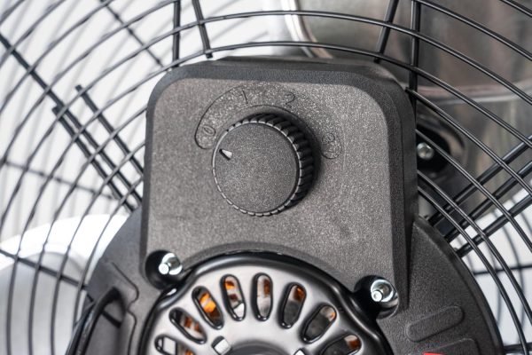 iLiving Floor Fan 160W Heavy Duty Metal Design-1